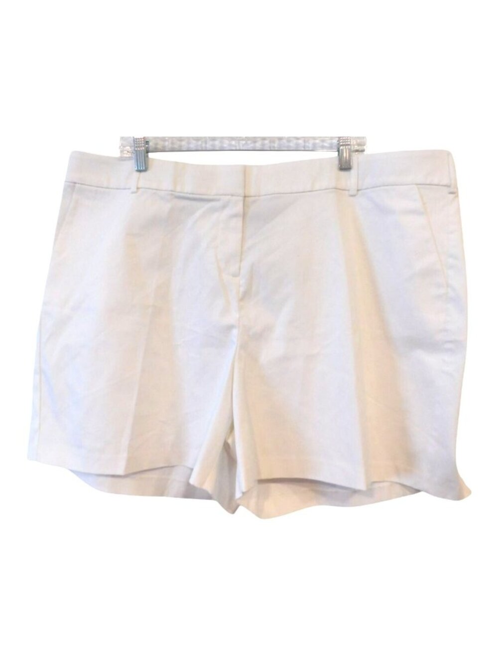 NWT Lane Bryant Womens White Shorts Size 22P Cotton Blend Flat Front 22 Short